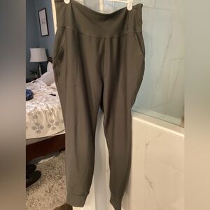 Old Navy Powersoft joggers olive green XL